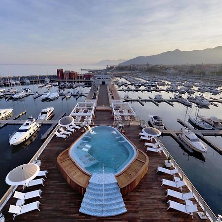 Hotel Yacht Club Marina Di Loano Zewnętrze zdjęcie