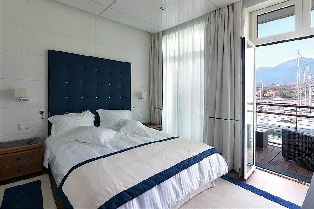 Hotel Yacht Club Marina Di Loano Zewnętrze zdjęcie