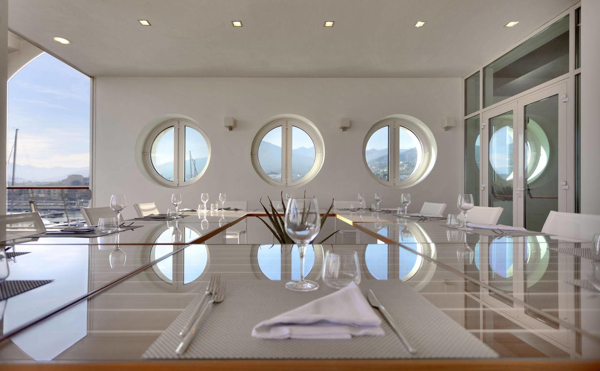 Hotel Yacht Club Marina Di Loano Zewnętrze zdjęcie