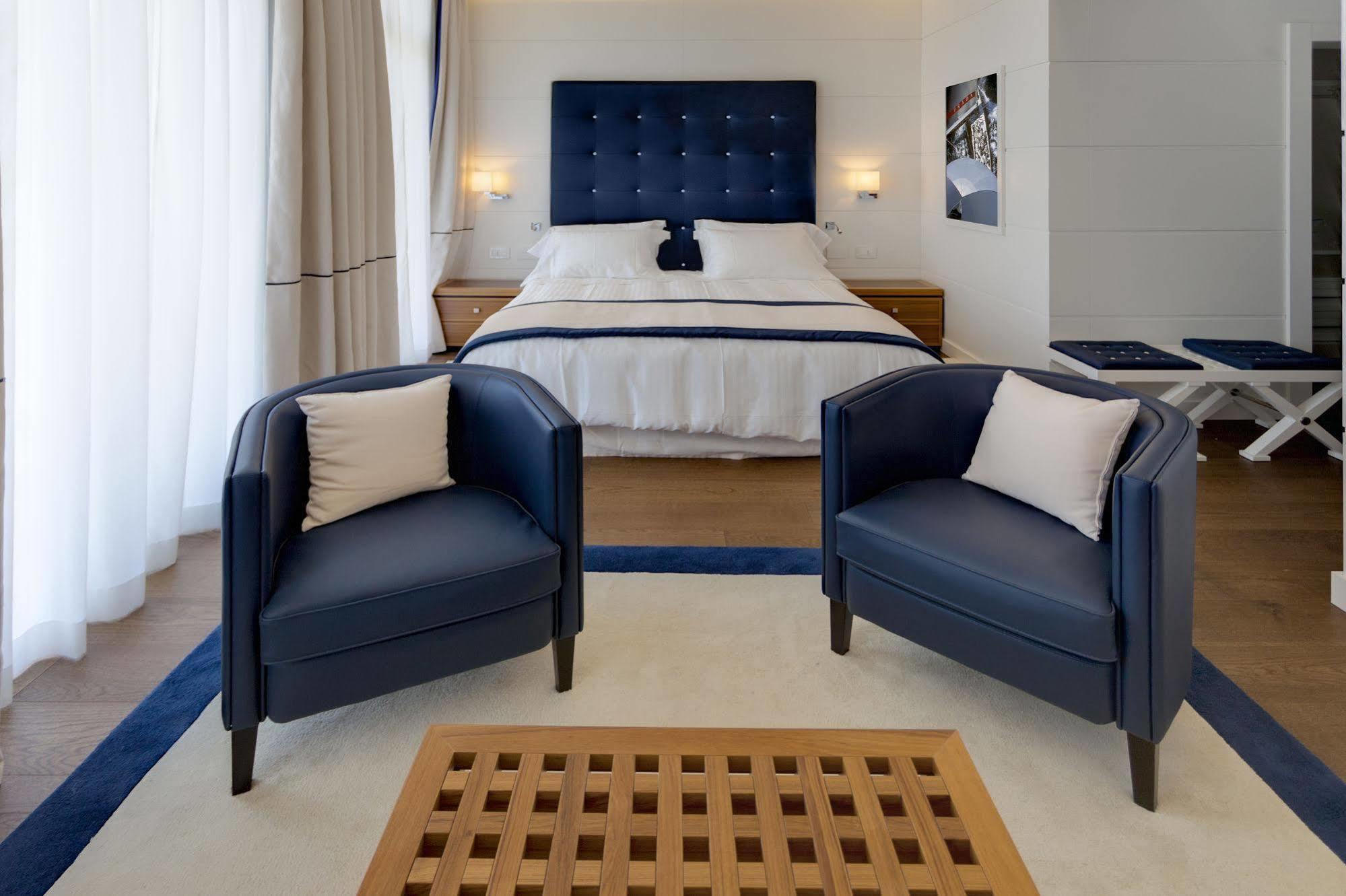Hotel Yacht Club Marina Di Loano Zewnętrze zdjęcie