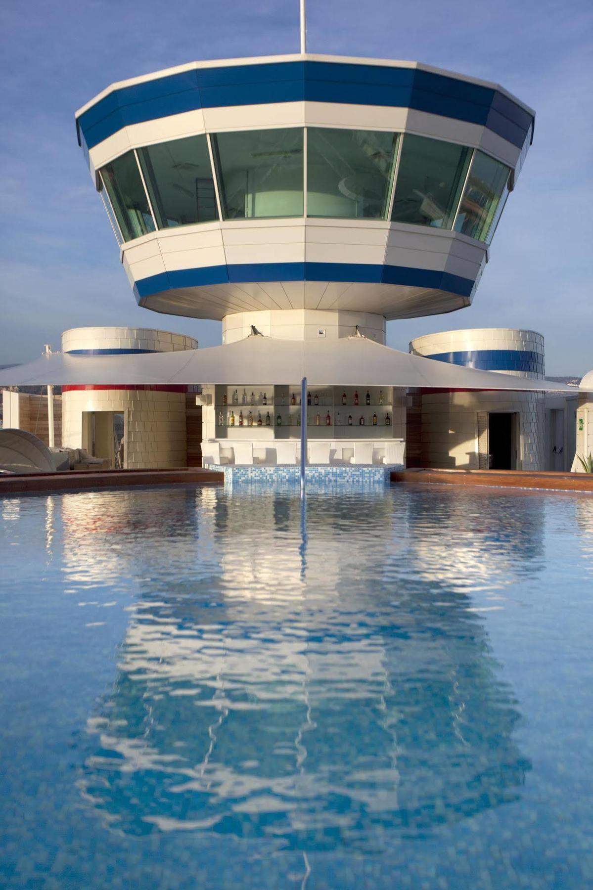 Hotel Yacht Club Marina Di Loano Zewnętrze zdjęcie