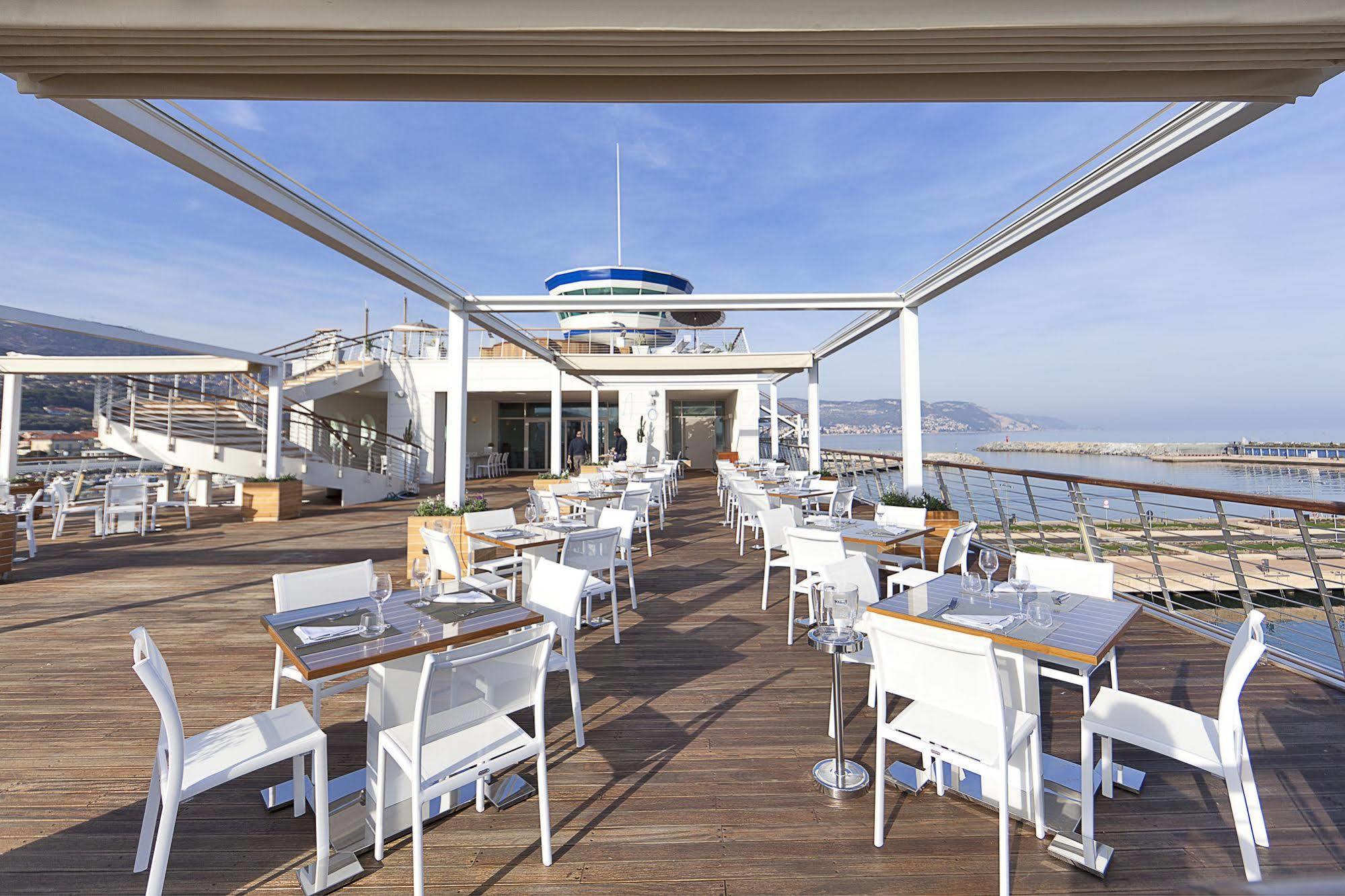 Hotel Yacht Club Marina Di Loano Zewnętrze zdjęcie